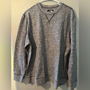 North Face men’s pullover sweater EUC